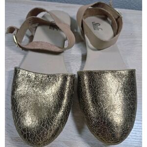 Sseko Designs Fair Trade Gold Metallic Crackle Leather Sandals Size 6 Ethiopia